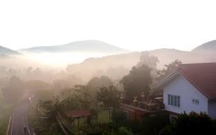 Khao Yai Thailand Agoda.com hotel buy discount code